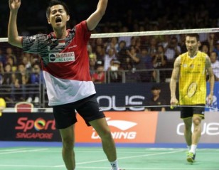 Singapore Open 2014 – Day 6: ‘Sant’-sational Simon Crushes Lee Chong Wei