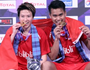 Ahmad/Natsir Leap into Third Spot