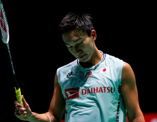 Momota Falters on Home Turf